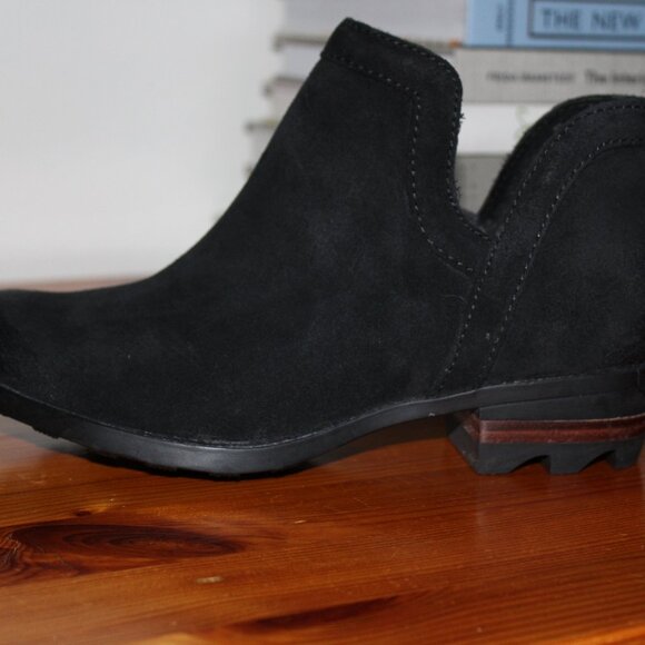 Sorel Lolla Black leather booties, women's size 7 - Picture 5 of 9